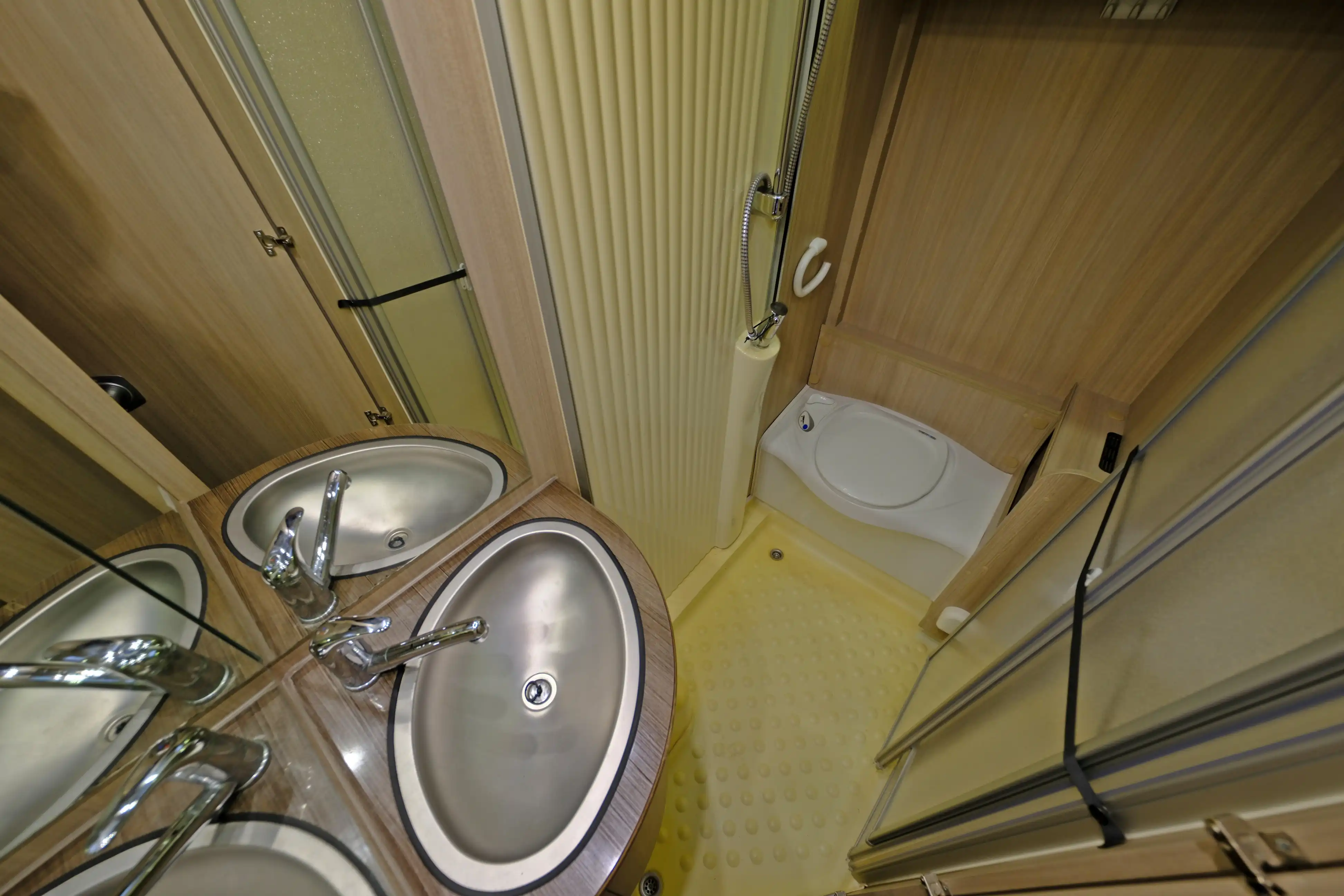 DETHLEFFS GlobeS T 584